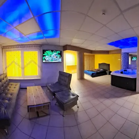 Jacuzzi * Κλαϊπέντα